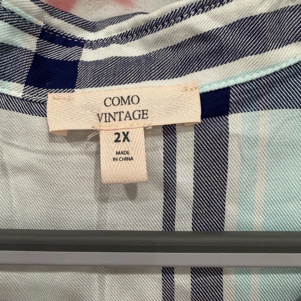 COMO VINTAGE 2X. Blue and White Plaid Button-Front Tie Hem Shirt - Picture 3 of 3